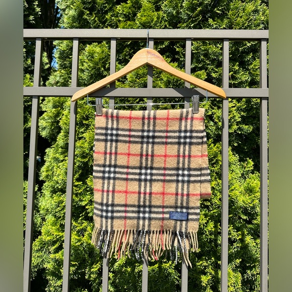 Vintage Burberrys Scarf - Picture 2 of 5